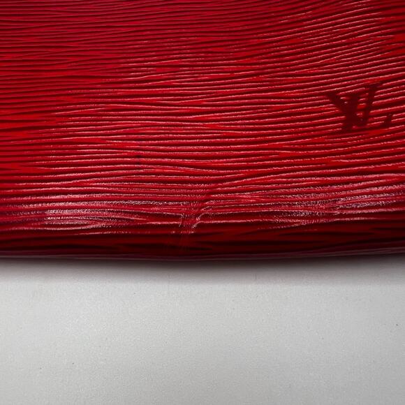 GUC Louis Vuitton Red Epi Pochette - Picture 8 of 9